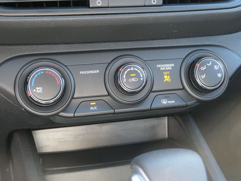 Used 2023 Kia Forte LXS w/ LXS Technology Package image 25