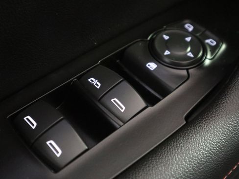 Used 2021 Chevrolet Blazer RS w/ Enhanced Convenience Package image 34