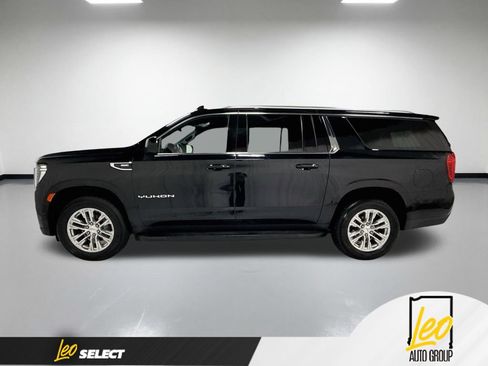 Used 2024 GMC Yukon XL SLE AWD/4WD image 9