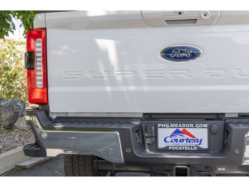 New 2025 Ford F250 Lariat w/ Chrome Package image 31