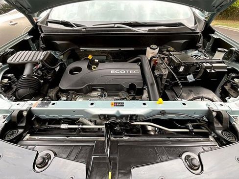 Used 2022 Chevrolet Equinox Premier image 10