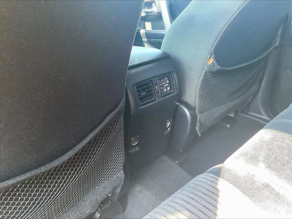 Used 2019 Toyota 4Runner SR5 AWD/4WD image 10
