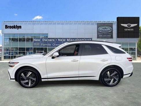 Used 2026 Genesis GV70 3.5T Sport Advanced image 8