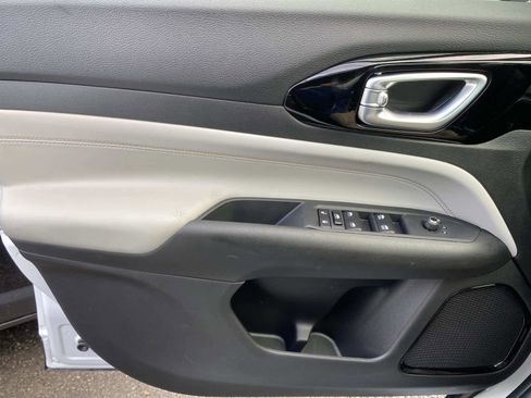 New 2026 Jeep Compass Limited image 15