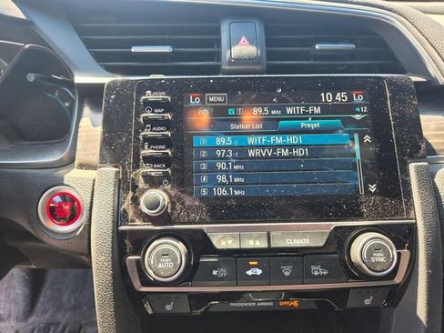 Used 2019 Honda Civic Touring image 6
