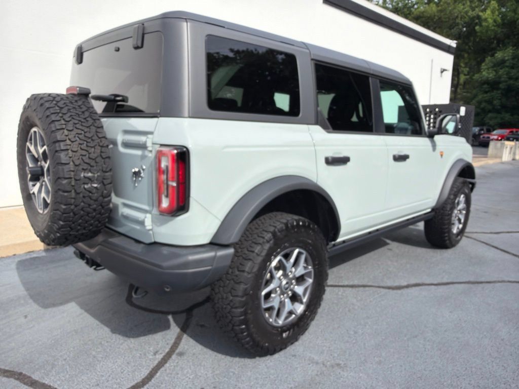 Used 2024 Ford Bronco Badlands AWD/4WD image 6