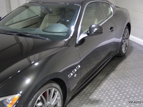 Used 2011 Maserati GranTurismo S image 6