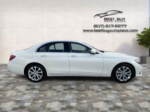 Used 2017 Mercedes-Benz E 300 image 8