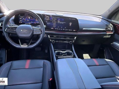 Used 2024 Chevrolet Traverse RS image 15