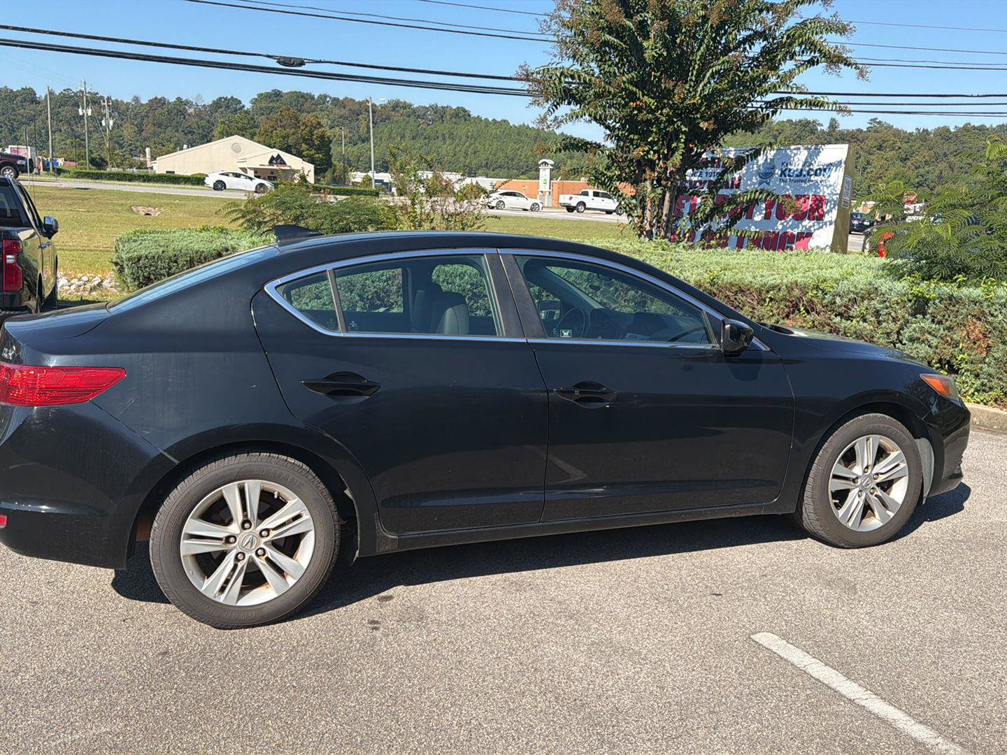 Used 2013 Acura ILX FWD image 3