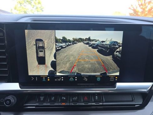 Used 2024 Chevrolet Silverado 3500 High Country image 37