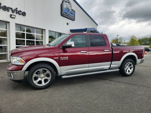 Used 2017 RAM 1500 Laramie w/ Convenience Group AWD/4WD image 7