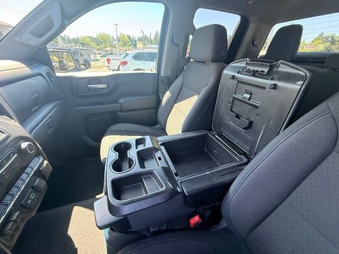 Used 2022 Chevrolet Silverado 1500 Custom AWD/4WD image 28
