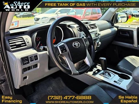 Used 2011 Toyota 4Runner SR5 w/ Convenience Pkg RWD image 10