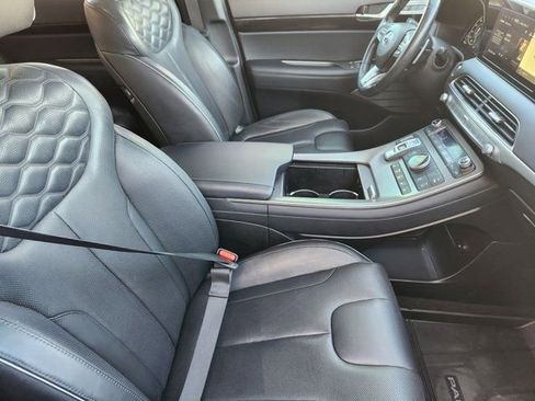 Used 2021 Hyundai Palisade Limited image 19