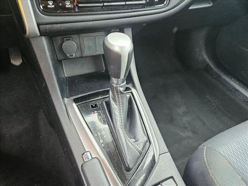 Used 2019 Toyota Corolla LE image 16