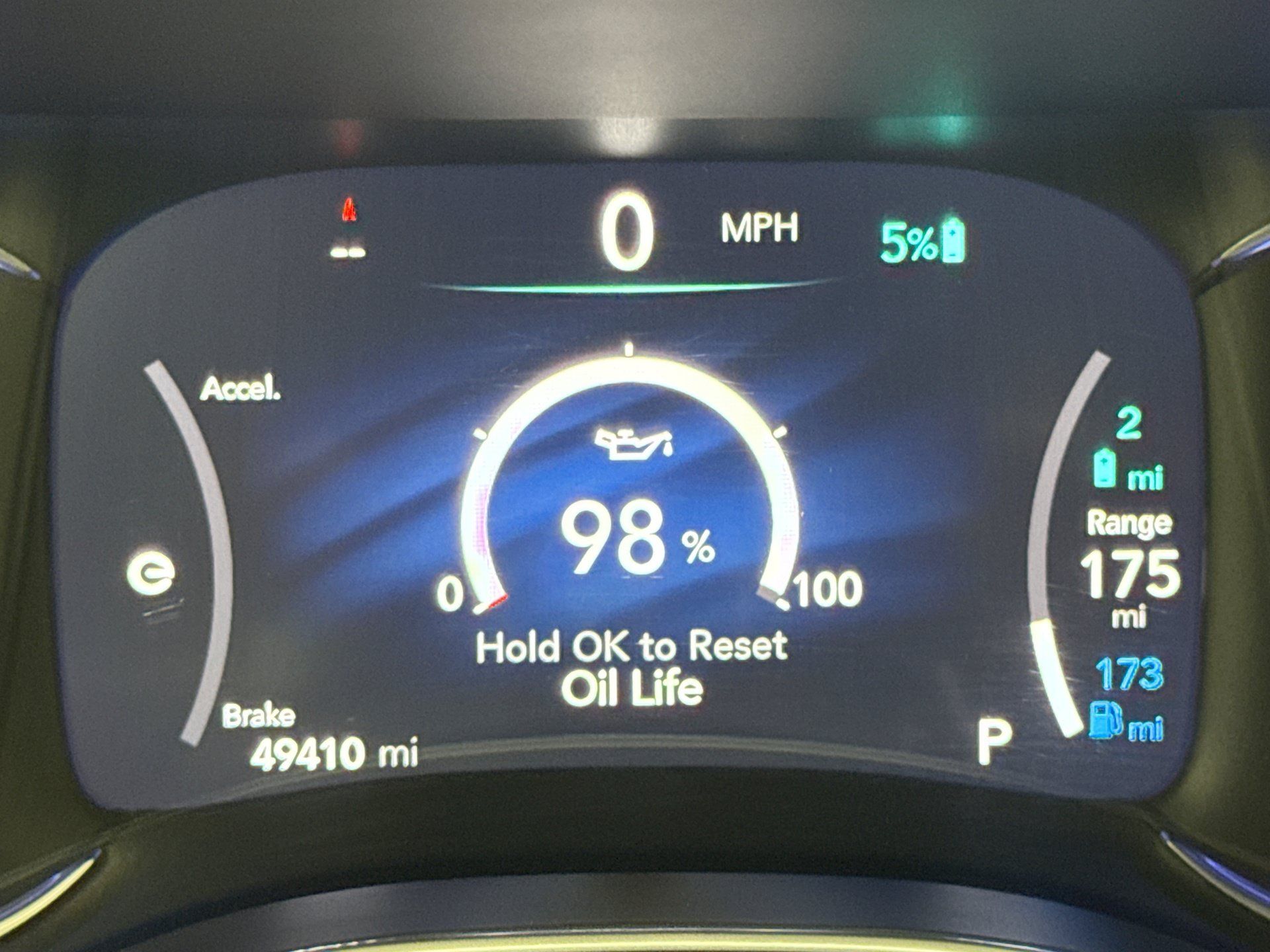 Used 2021 Chrysler Pacifica Limited w/ Premium & Safety Sphere Group FWD image 13