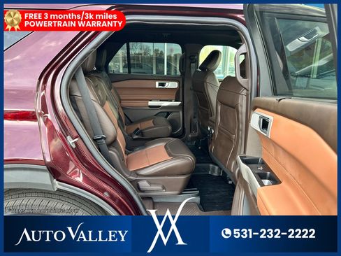 Used 2022 Ford Explorer King Ranch w/ Premium Technology Package image 31