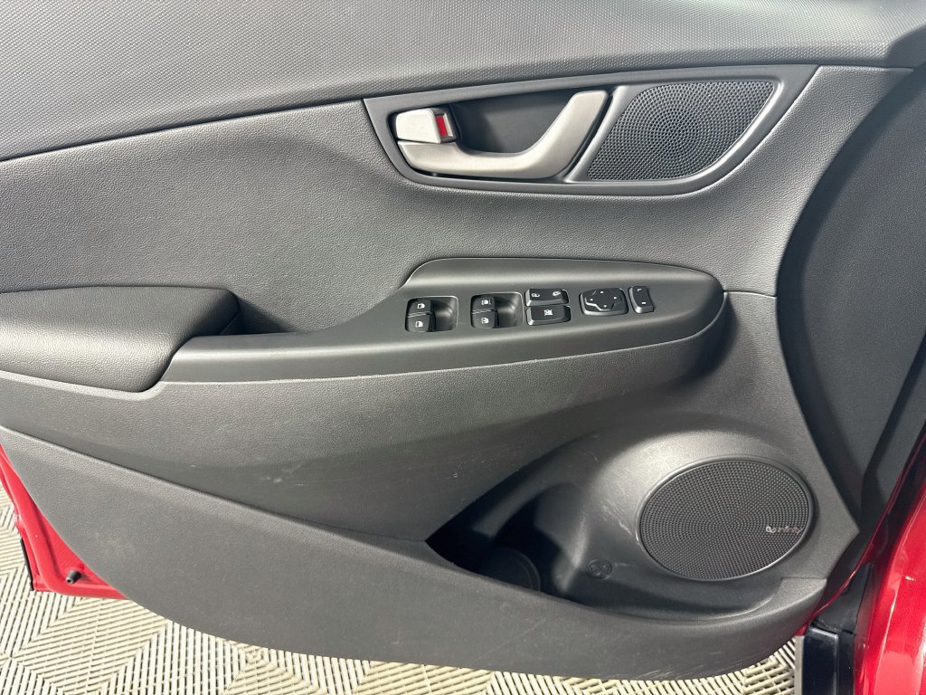 Used 2021 Hyundai Kona Limited w/ Cargo Package AWD/4WD image 13