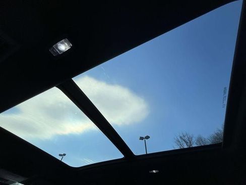 Used 2025 GMC Acadia Denali w/ Super Cruise Package image 15