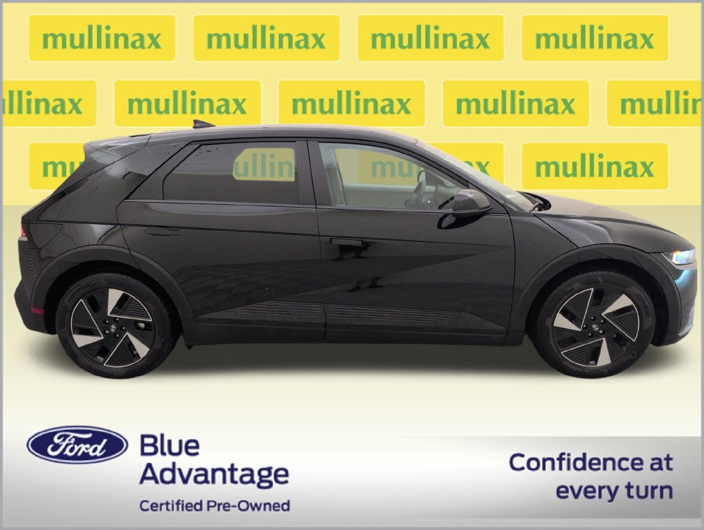 Used 2026 Hyundai Ioniq 5 SE RWD image 2