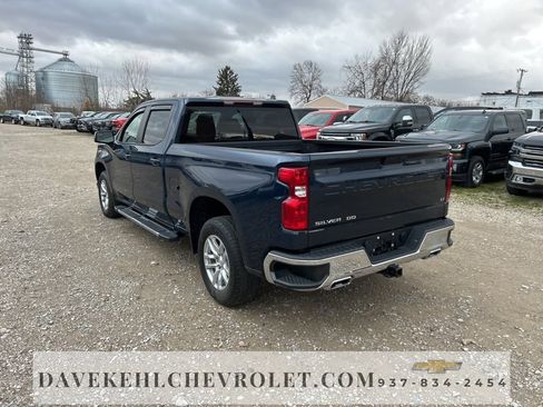 Used 2021 Chevrolet Silverado 1500 LT image 3