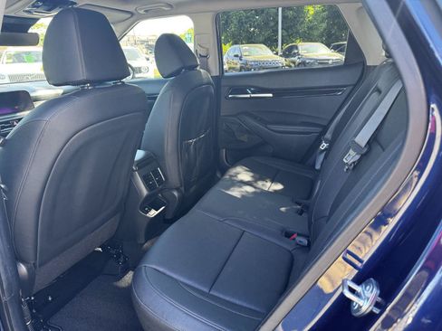 Used 2024 Kia Seltos EX AWD/4WD image 14