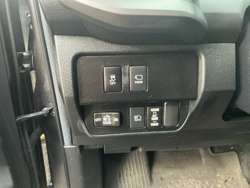 Used 2022 Toyota Tacoma TRD Off-Road image 21