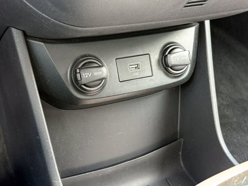 Used 2020 Hyundai Ioniq SE FWD image 22