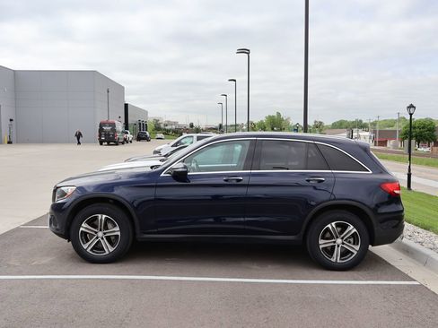 Used 2017 Mercedes-Benz GLC 300 4MATIC image 9