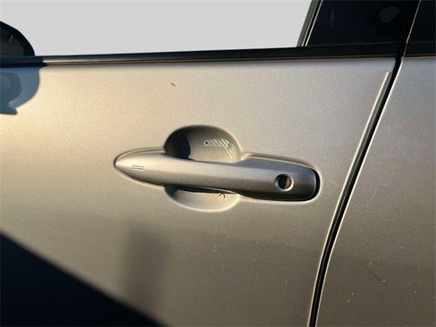 Certified 2022 Toyota Prius Prime LE image 11