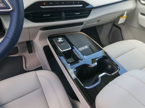 New 2026 Buick Enclave Avenir w/ Super Cruise Package FWD image 21