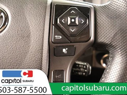Used 2022 Toyota Tacoma TRD Off-Road w/ Technology Package AWD/4WD image 20