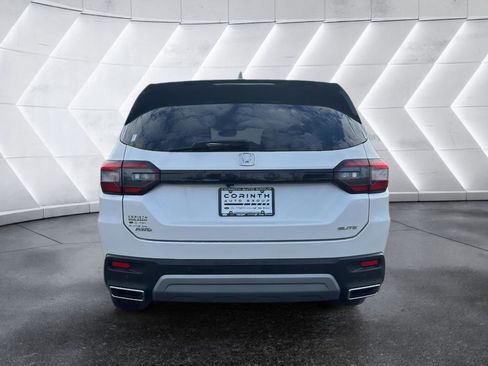 Used 2023 Honda Pilot Elite image 6