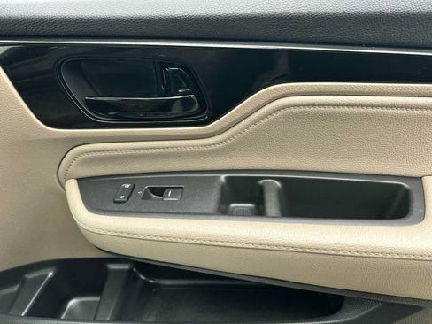 Used 2018 Honda Odyssey Elite image 22