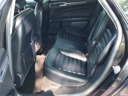 Used 2019 Ford Fusion SEL FWD image 12