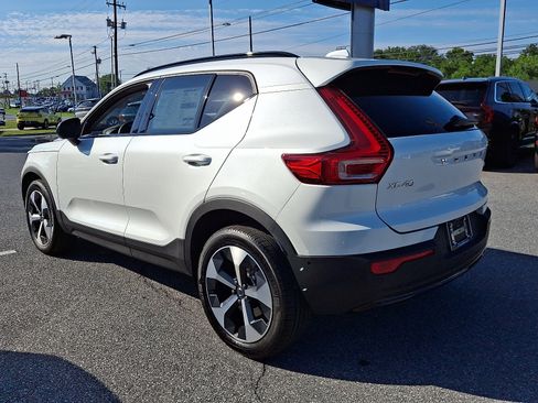 New 2026 Volvo XC40 B5 Plus w/ Protection Package Premier image 3