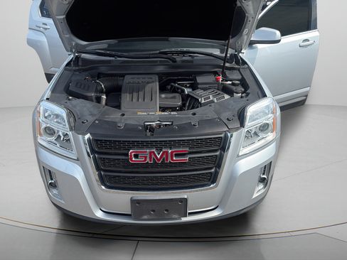 Used 2014 GMC Terrain SLE FWD image 9