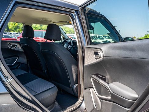 Used 2022 Kia Soul X-Line FWD image 12