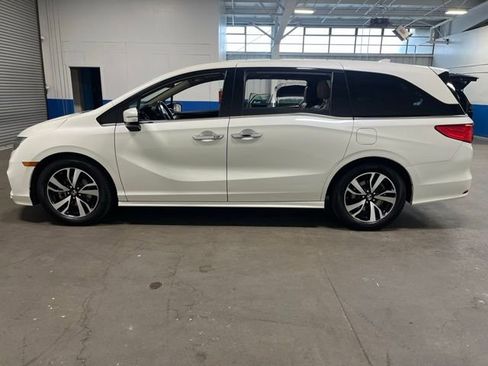 Used 2019 Honda Odyssey Elite image 6