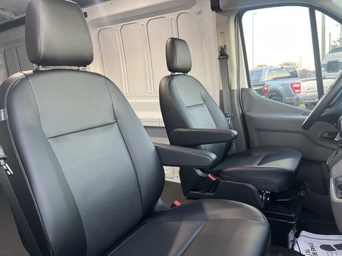 New 2024 Ford Transit 250 148 Medium Roof Extended AWD image 15
