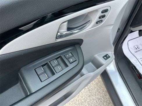 Used 2020 Honda Pilot Touring image 20