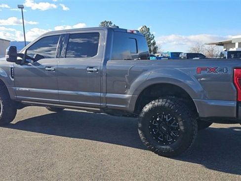 Used 2022 Ford F350 Platinum w/ FX4 Off-Road Package image 6