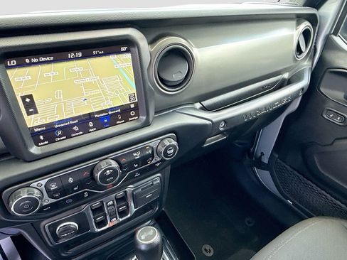 Used 2023 Jeep Wrangler Unlimited w/ Sun & Screen Package AWD/4WD image 24