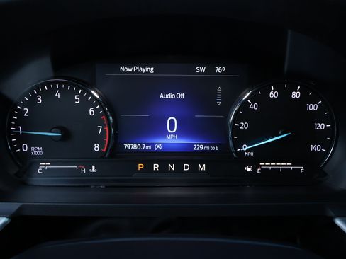 Used 2021 Ford Explorer XLT w/ Equipment Group 202A AWD/4WD image 16