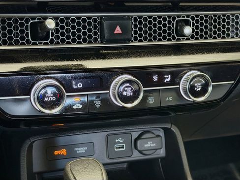 Used 2024 Honda Civic LX image 10