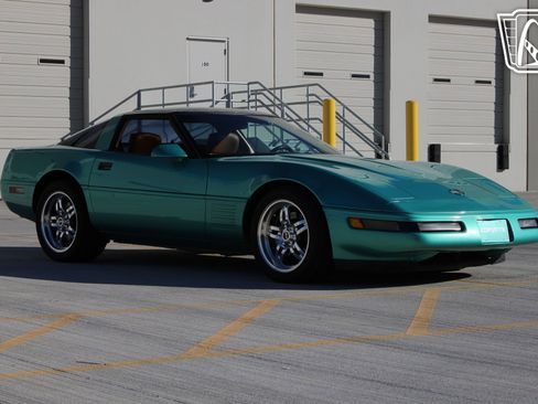 Used 1991 Chevrolet Corvette image 5