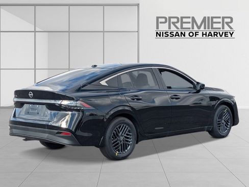 New 2026 Nissan Sentra SV w/ SV Convenience Package FWD image 5