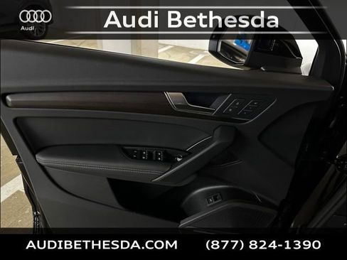 Certified 2025 Audi Q5 2.0T Premium Plus image 15
