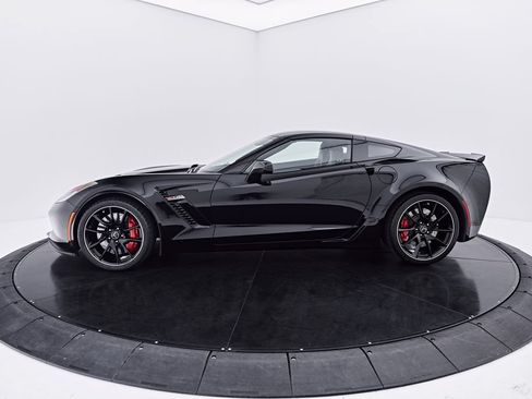 Used 2016 Chevrolet Corvette Z06 w/ 3LZ Preferred Equipment Group RWD image 11